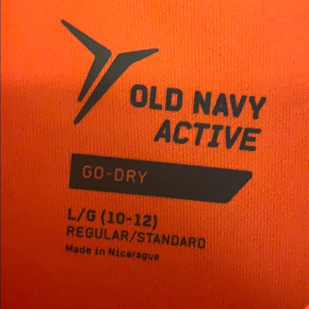 Boys Old Navy Active Go-Dry shirt. - Picture 4 of 5